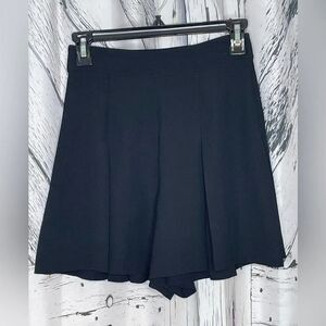 Spanx Shorts Pleated Black Size XS
